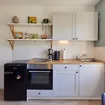 Apartament Kvartier2 In Top-lage, 5 Min Zur Bali-therme Und Gop, Hdz, Arbeitsplatz, Boxspringbett *