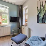 Apartament Kvartier2 In Top-lage, 5 Min Zur Bali-therme Und Gop, Hdz, Arbeitsplatz, Boxspringbett *