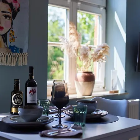 Kvartier2 In Top-lage, 5 Min Zur Bali-therme Und Gop, Hdz, Arbeitsplatz, Boxspringbett Bad Oeynhausen