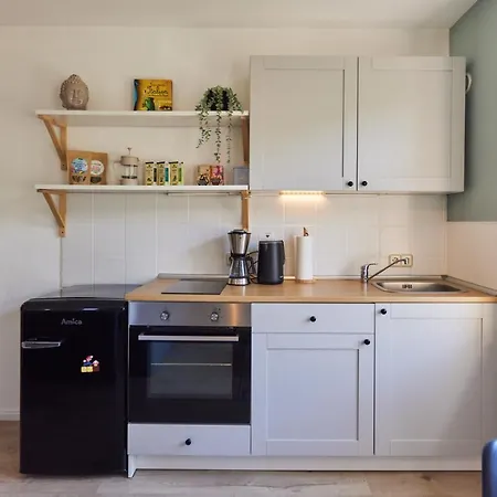 Apartment Kvartier2 In Top-lage, 5 Min Zur Bali-therme Und Gop, Hdz, Arbeitsplatz, Boxspringbett *