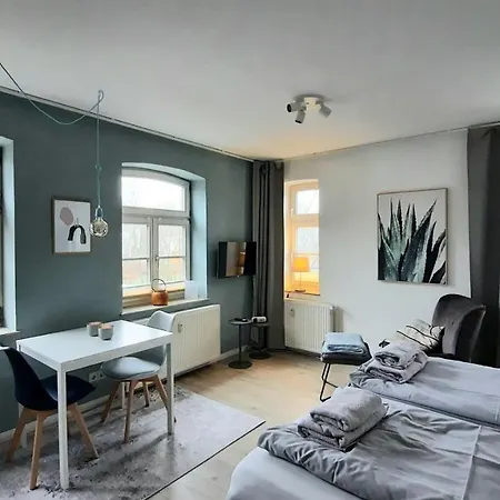 Kvartier2 In Top-lage, 5 Min Zur Bali-therme Und Gop, Hdz, Arbeitsplatz, Boxspringbett Bad Oeynhausen