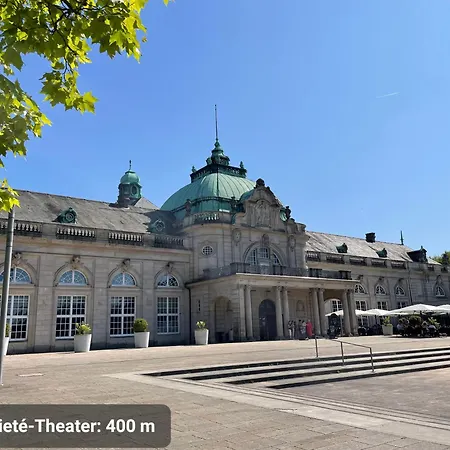 Kvartier2 In Top-lage, 5 Min Zur Bali-therme Und Gop, Hdz, Arbeitsplatz, Boxspringbett Lägenhet *