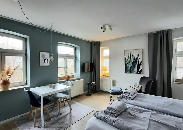 Kvartier2 In Top-lage, 5 Min Zur Bali-therme Und Gop, Hdz, Arbeitsplatz, Boxspringbett Bad Oeynhausen