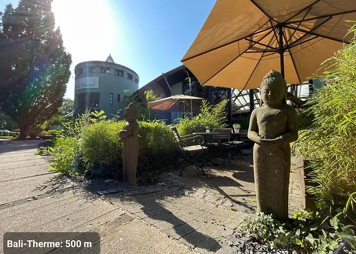 Kvartier2 In Top-lage, 5 Min Zur Bali-therme Und Gop, Hdz, Arbeitsplatz, Boxspringbett Bad Oeynhausen