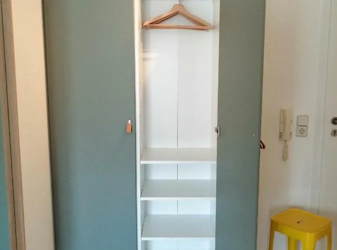 Kvartier2 In Top-lage, 5 Min Zur Bali-therme Und Gop, Hdz, Arbeitsplatz, Boxspringbett Bad Oeynhausen